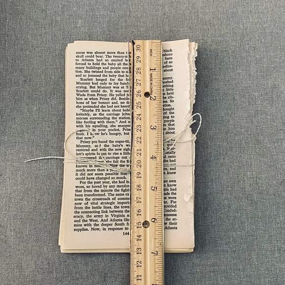 Vintage Paper 50-Page Bundle from Vintage copy of “Gone With the Wind” - Picture 4 of 5